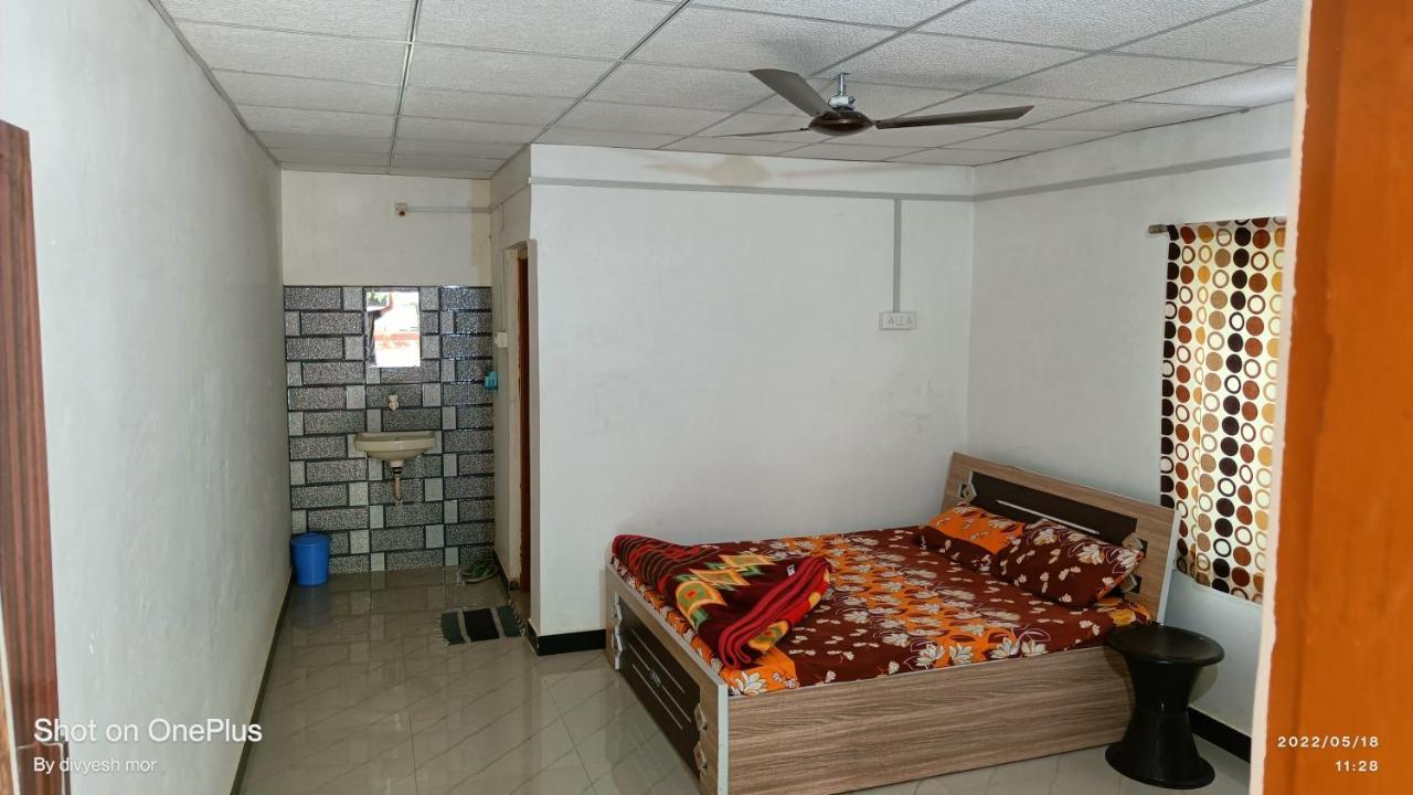 Gir Madhuli Farmhouse Гирский лес Экстерьер фото