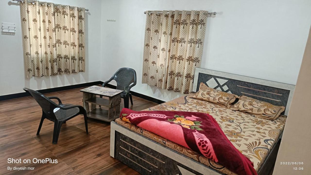 Gir Madhuli Farmhouse Гирский лес Экстерьер фото